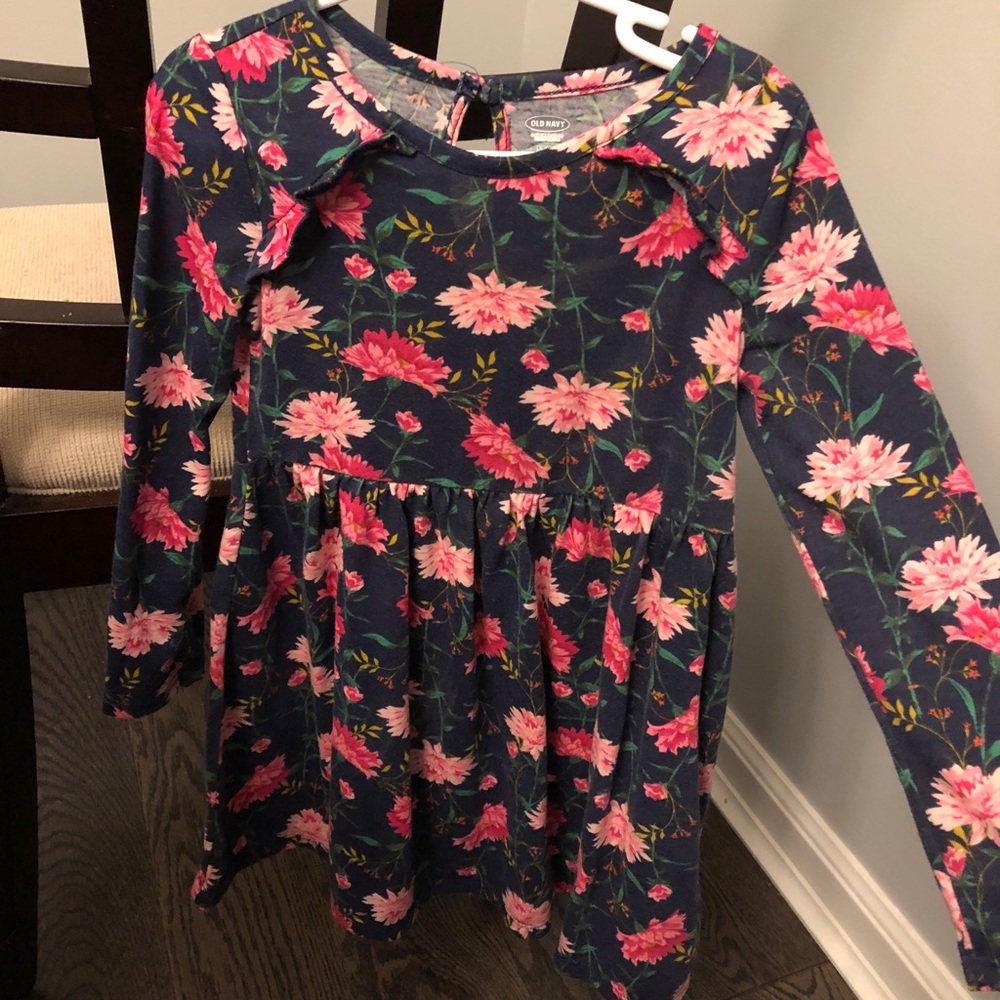 Old Navy toddler girl floral dress.